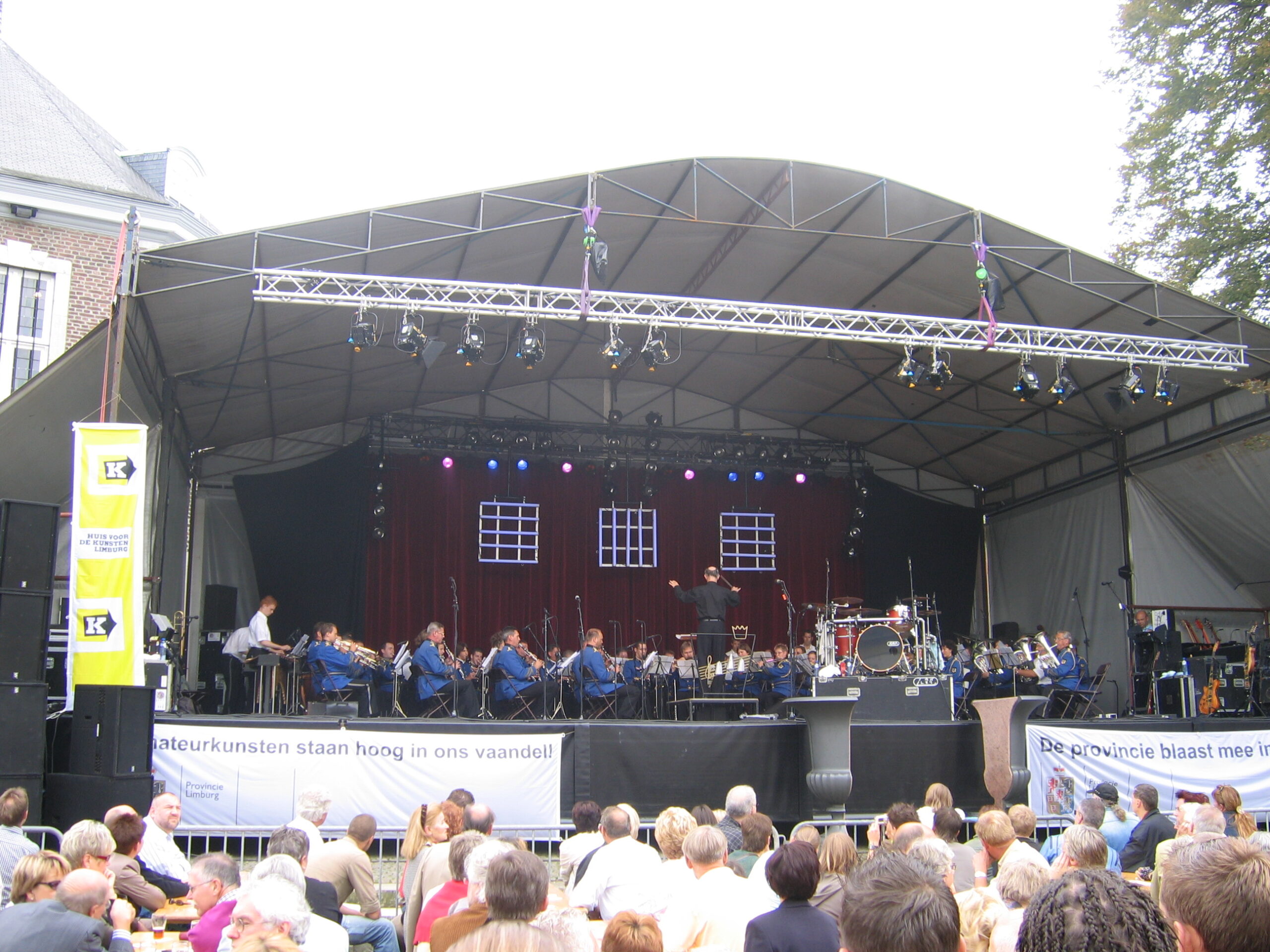 Concert met Rowwen Hèze en harmonie St. Cecilia in Vaals, 2005 – foto 1