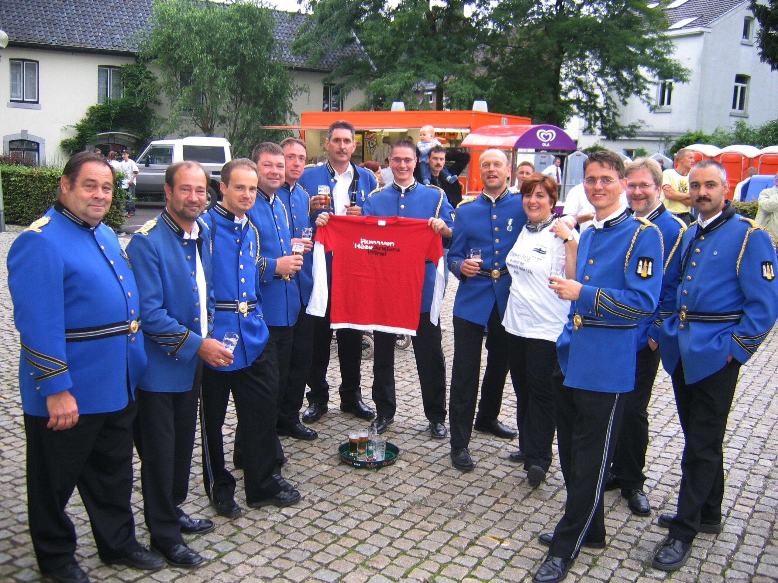 Concert met Rowwen Hèze en harmonie St. Cecilia in Vaals, 2005 – foto 10