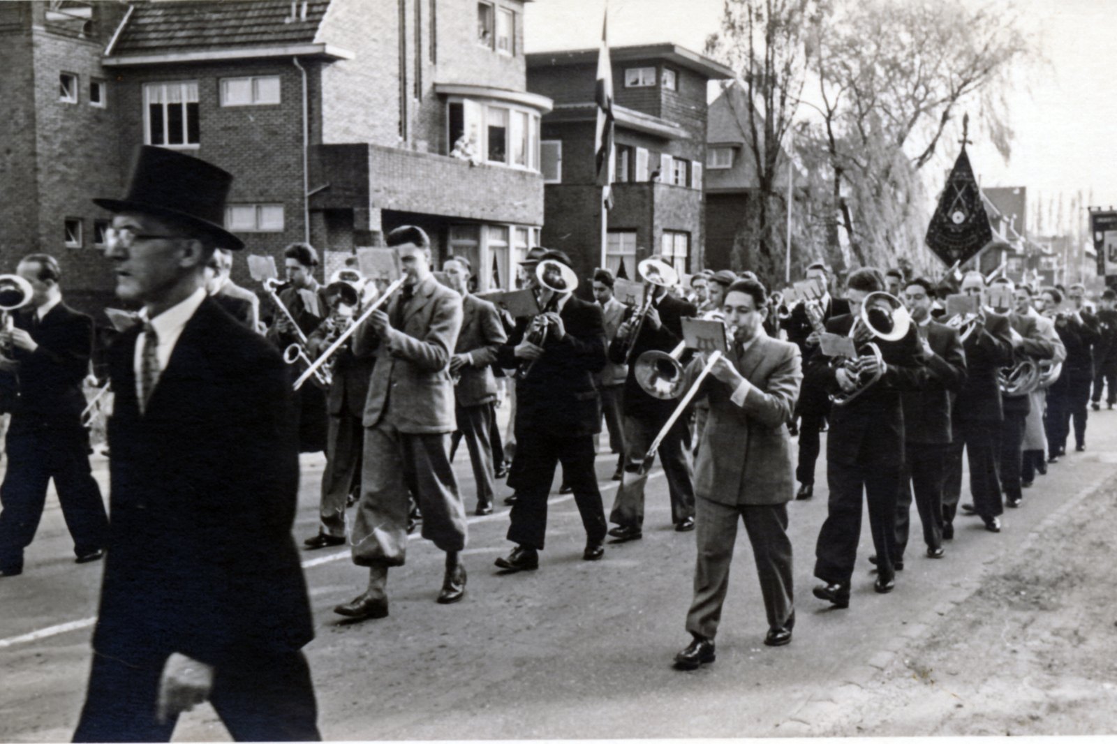 Optocht Maastricherlaan