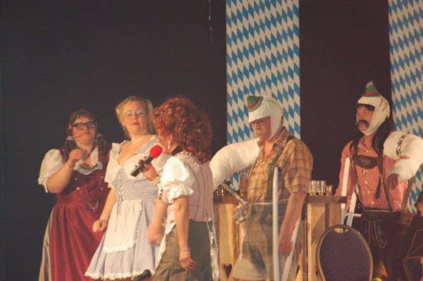 Carnavalsrevue Wenn t sjwatz snjeeit — archiefbeeld 3
