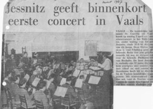 Krantenknipsel uit maart 1967 over het eerste Vaalser concert van Eduard Jessnitz